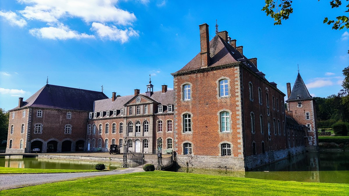 Au micro de Marjorie Billo sur <a href="/vivacite/">VivaCité 📻</a> 📻 , ce jeudi 10 octobre  entre 7h et 7h30, je vous raconterai comment nous avons remonté le temps  jusqu'à l'époque romaine et fait des découvertes en famille 😎
#visitwallonia #walloniecherie 🇧🇪