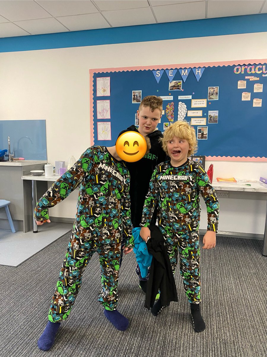 PhoenixHouse tweet media