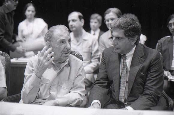 niveyshak's tweet photo. @anandmahindra He will be missed deeply today by all Indians, what a man.

Sir Ratan Tata ji. You have left a deep impact, big loss to India..

#Legend #ratan_tata https://t.co/NjloonhQ4o