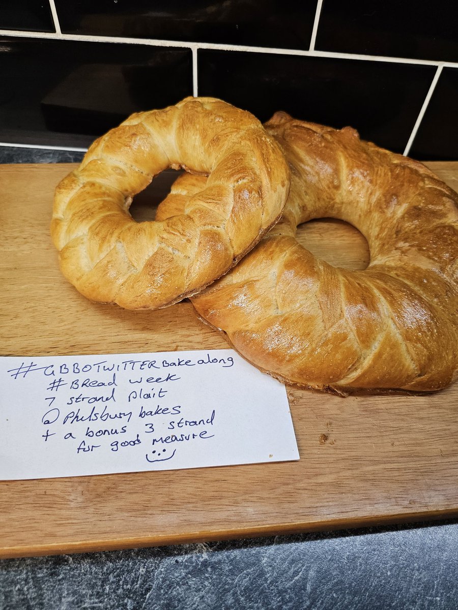 Seeing as I'm not on the live this week, here's my contribution.
for the #gbbotwitterbakealong 
7 strand plait and a 3 strand bonus bake 🤣🤣
<a href="/thebakingnanna1/">The Baking Nanna</a> 
<a href="/Rob_C_Allen/">Robert Allen</a> 
<a href="/marybethxx6/">❤️karen Mary Elizabeth❤️</a>