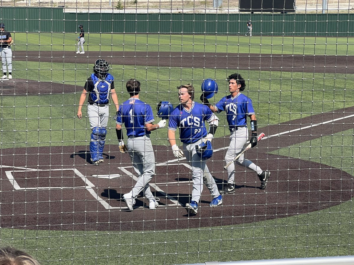 TCS Baseball (@tcspostgrad) on Twitter photo 3 Run 💣
Gavin Hickey (<a href="/GavinHickey85/">Gavin Hickey</a>) puts a charge in it over the RF wall against Carl Albert State College. 3 Run 💣
Gavin Hickey (<a href="/GavinHickey85/">Gavin Hickey</a>) puts a charge in it over the RF wall against Carl Albert State College.