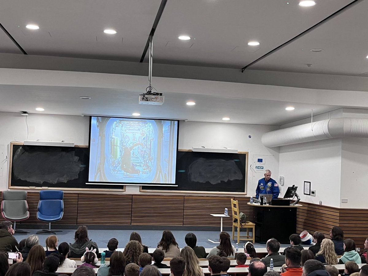 Eóin McNamee (@e_mcnameelab) on Twitter photo Standing room only at a fantastic #SpaceWeek event <a href="/MaynoothUni/">Maynooth University</a>
Our kids had a brilliant night !
Inspiring the next generation to look to the stars
Lots of brilliant speakers including #Nasa astronaut Steve Swanson | <a href="/blackrockcastle/">MTU Blackrock Castle Observatory</a> | <a href="/MU_Physics/">Maynooth University Physics</a> Standing room only at a fantastic #SpaceWeek event <a href="/MaynoothUni/">Maynooth University</a>
Our kids had a brilliant night !
Inspiring the next generation to look to the stars
Lots of brilliant speakers including #Nasa astronaut Steve Swanson | <a href="/blackrockcastle/">MTU Blackrock Castle Observatory</a> | <a href="/MU_Physics/">Maynooth University Physics</a>