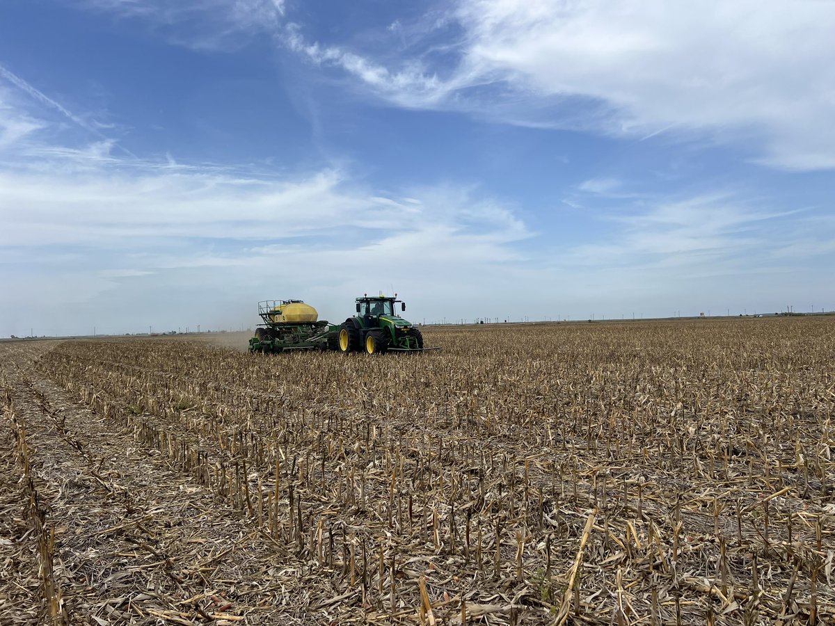 🌾☀️ Wheat seeding moves in between the showers 🌧️Exceptional good beginning of the autumn.