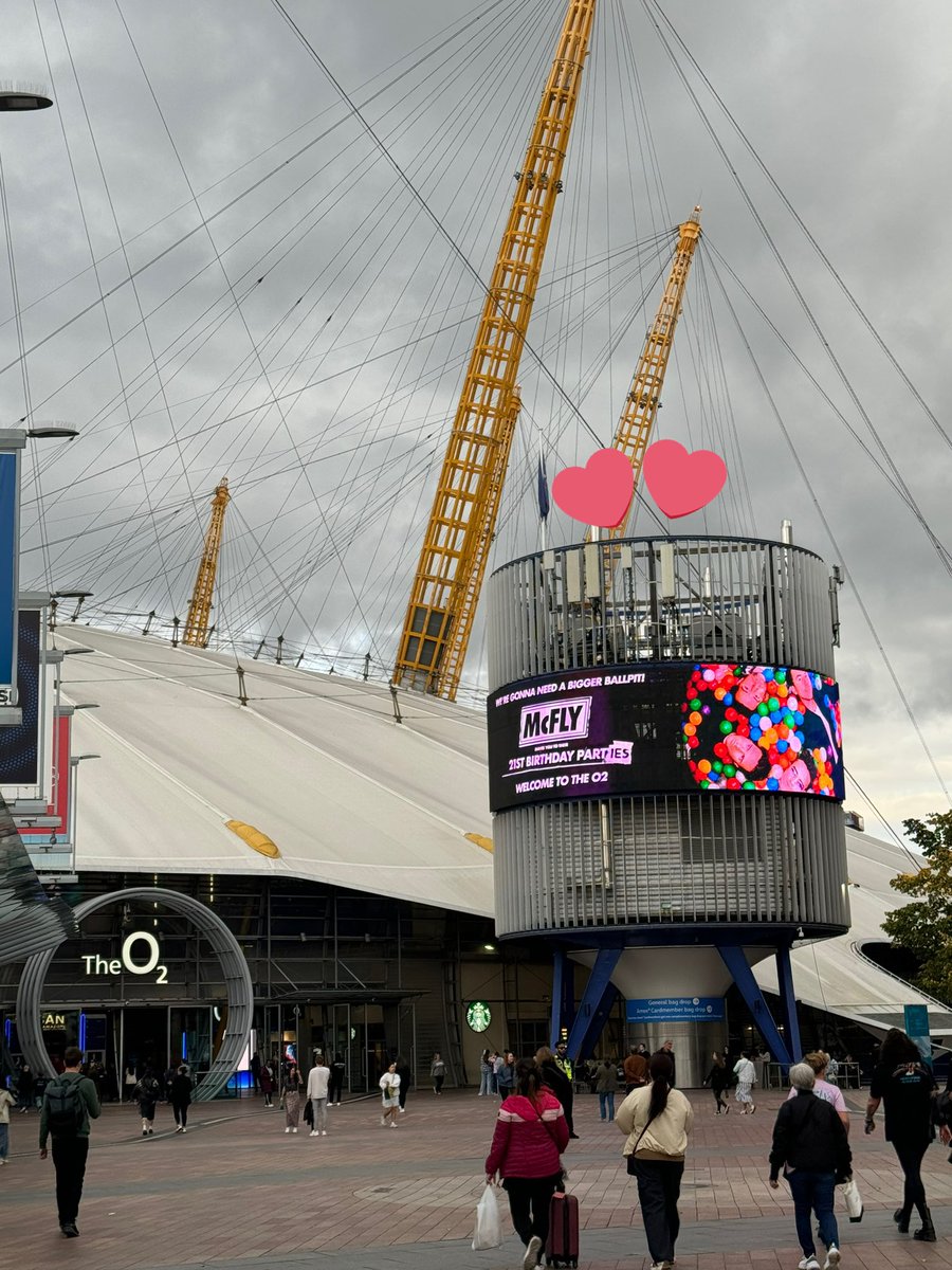 We’re here celebrating 21 years with you!! <a href="/mcflymusic/">mcfly</a> @tomfletcher <a href="/itsDannyJones/">Danny Jones</a> <a href="/mcflyharry/">Harry Judd</a> <a href="/DougiePoynter/">Dougie Poynter</a> 🇲🇽🇬🇧💜💜 

<a href="/yanmaisvu/">yan⁷ ⊙⊝⊜</a> <a href="/PresidentGirl/">Kenia</a>