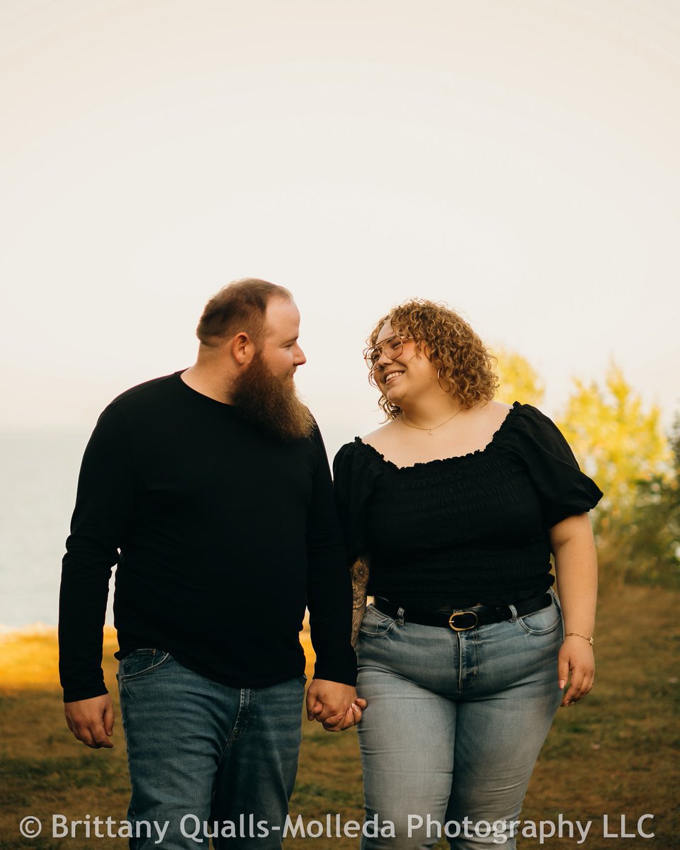 BLQMPhotography's tweet image. More beautiful fall-inspired photos!! Book your fall photo session today!
More slots added to choose from!!
Book today! …ualls-molledaphotography.pixieset.com/booking/
#familyphotos #fallsession #fallphotos #fallfamilyphotos #updatedphotos #blqmphotography