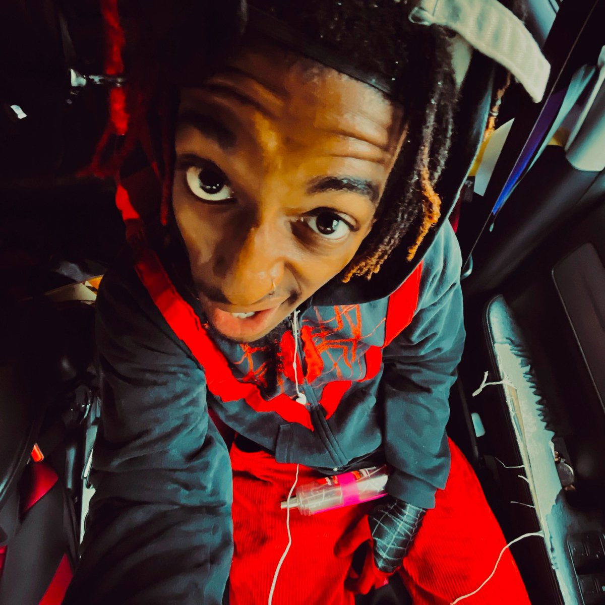 treformiles's tweet photo. SHiiii yall be safe out here 🕷️🌊 https://t.co/TGbCxi9FuY