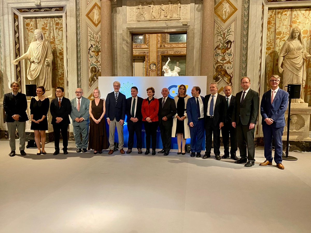 GPDP_IT's tweet photo. "La protezione dei dati è sempre più anche pre-condizione di ogni altro diritto o libertà". Con l’intervento del Presidente del #GarantePrivacy, Pasquale Stanzione, si sono aperti oggi a Roma i lavori del G7 Privacy  ➡️ https://t.co/bIbX0SoKsd https://t.co/VQP3noNt2H