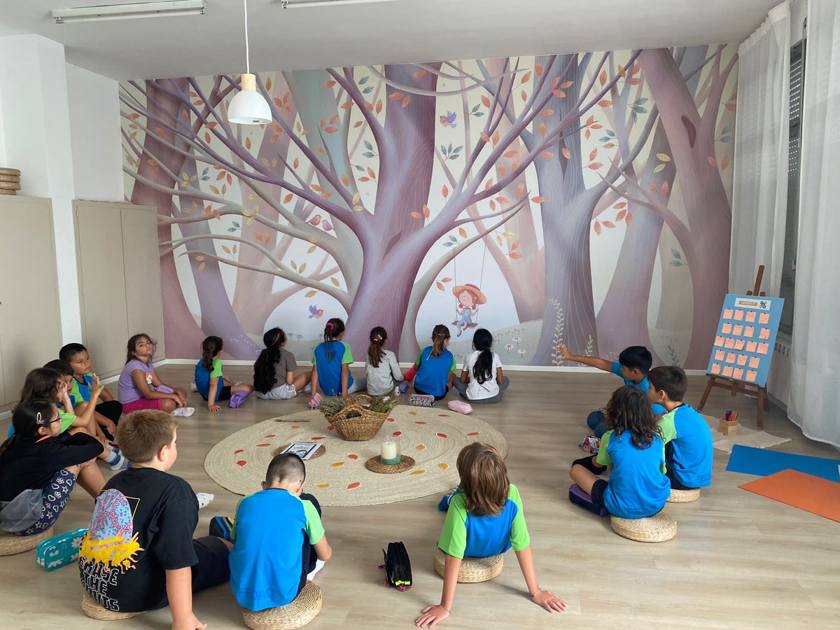 FEDACSuria's tweet photo. Les #complementàries que oferim donen un valor afegit al procés d'aprenentatge dels infants. Destaquem:
✨ Emmaús: Cultivem la interioritat i el creixement personal i amb els altres, perquè els nostres alumnes teixeixin un intinerari autèntic per a una vida plena.
#passióxeducar https://t.co/PL0n1JMHqW