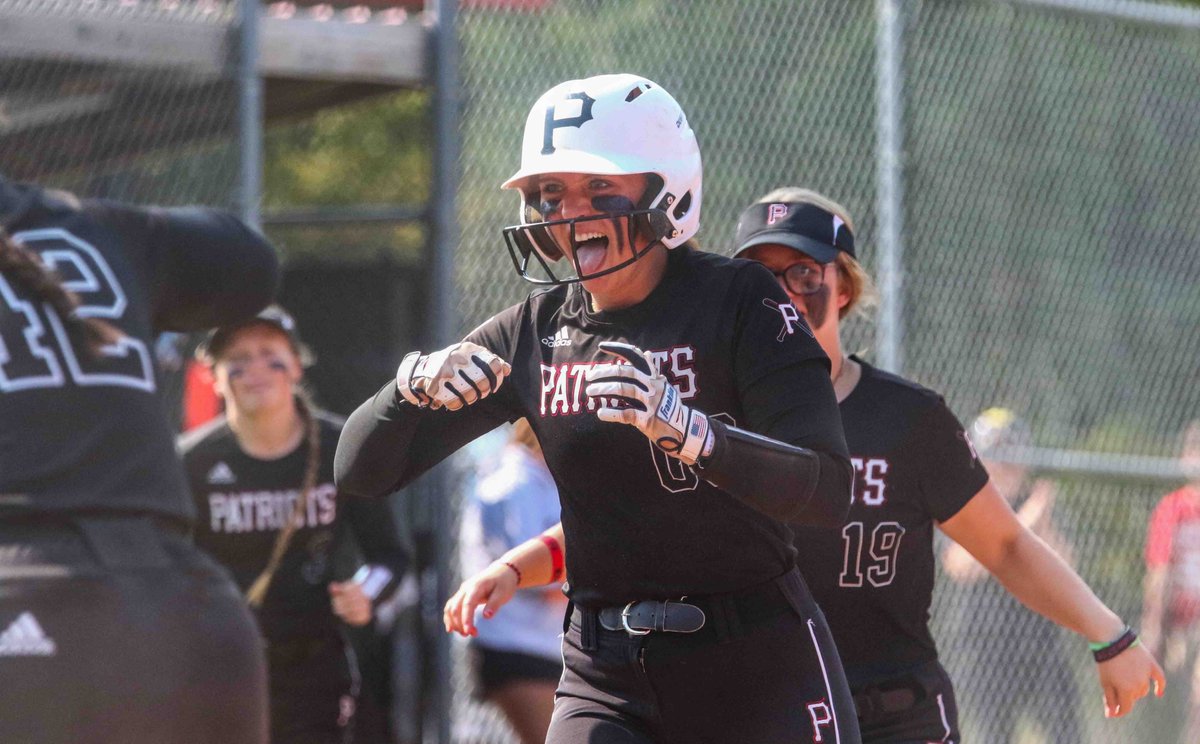 LensBusted's tweet image. Lots more 📸 up on FB of @YutanMeadSB vs @JeffsSoftball