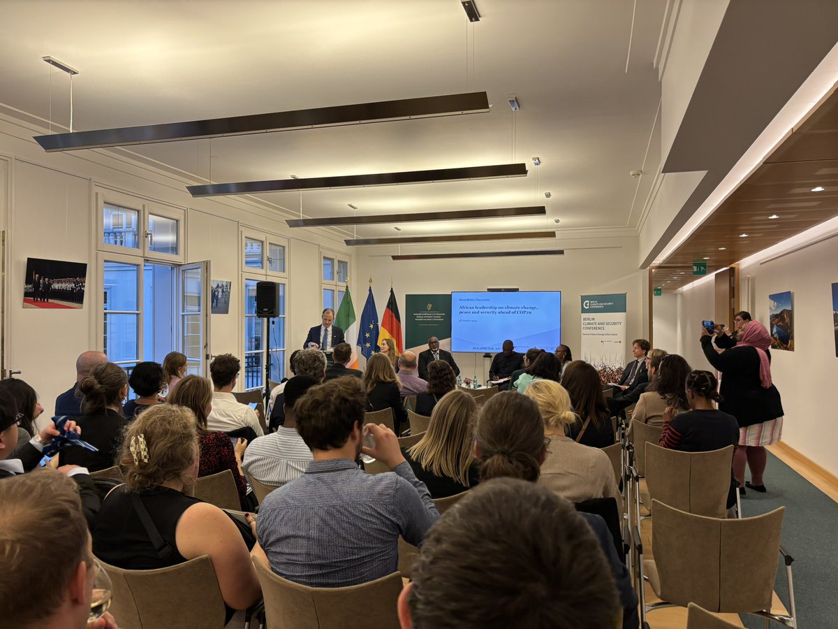 irlembberlin's tweet photo. A pleasure to co-host #BCSC2024 side event on African Leadership on Climate Change, Peace &amp; Security ahead of #COP29
 
Insightful interventions by @MAWareSO, Lt. Col. Sheku Tejan Sesay, Dr. Janet Kabeberi-Macharia &amp; Jakob Gomolka

Danke to partners @adelphi_berlin &amp; @GermanyDiplo https://t.co/47wd5ITAIT