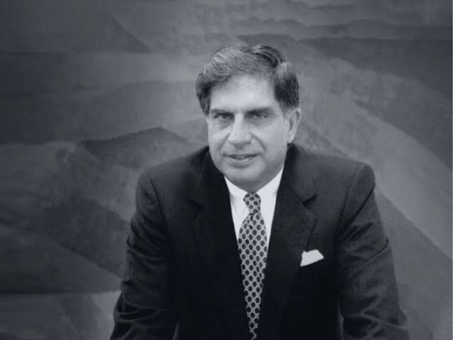 SAMWorkshops's tweet photo. India mourns the loss of a true titan. #RatanTata leaves behind a legacy of integrity, innovation &amp; selfless service. His visionary leadership shaped industries, while his philanthropy touched countless lives. A beacon for youth, his impact will forever inspire. Om Shaanti 🙏 https://t.co/eybri8M4cH