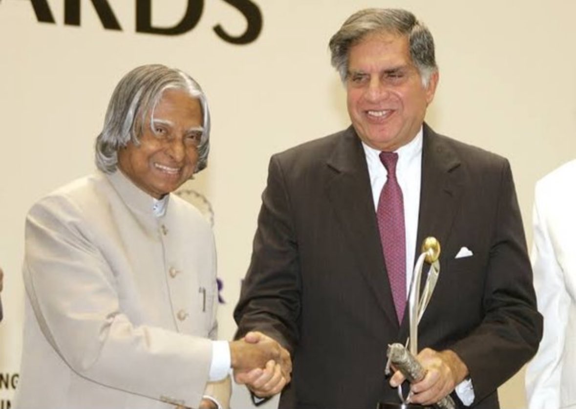 UKDEEPAKBISHT's tweet photo. An icon of India went back to the cosmos. #RatanTata will be remembered as the man who gave India the strength to imagine and deliver unparalleled products.
Of course he had many admirers https://t.co/o2wTx6m05S