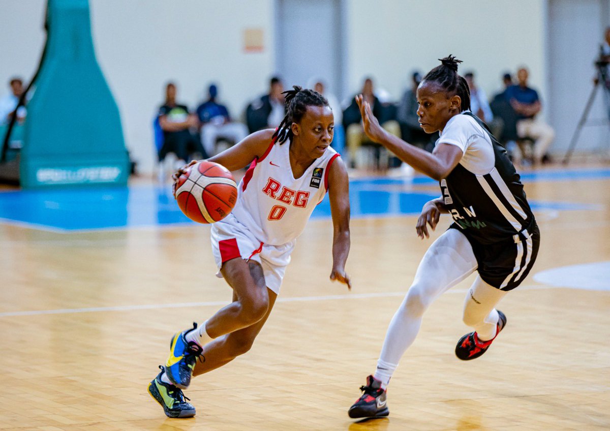 imfuraluc01's tweet photo. #betPAWAPlayoffs2024 | 3rd GAME
FT
#REGWBBC 82-66 #APRWBBC
Abakobwa ndabona bashaka gufatisha INTARE #ISHANYARAZI … 3-0!
Sweep ku wa 5?
@regwomenbbc iri kubigenza gute? @ferwabaRW
#BetSmallWinBig @betPawaRW https://t.co/DPNSG3QUCv