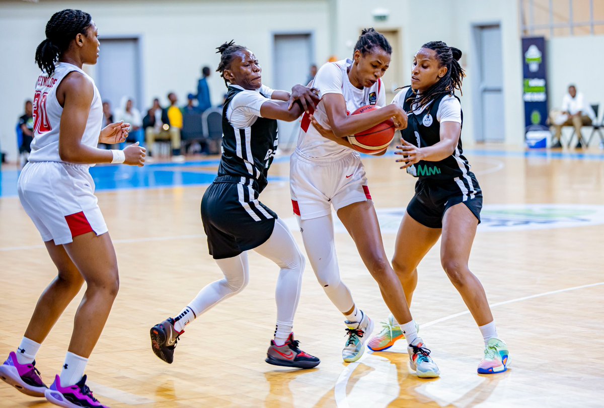 imfuraluc01's tweet photo. #betPAWAPlayoffs2024 | 3rd GAME
FT
#REGWBBC 82-66 #APRWBBC
Abakobwa ndabona bashaka gufatisha INTARE #ISHANYARAZI … 3-0!
Sweep ku wa 5?
@regwomenbbc iri kubigenza gute? @ferwabaRW
#BetSmallWinBig @betPawaRW https://t.co/DPNSG3QUCv