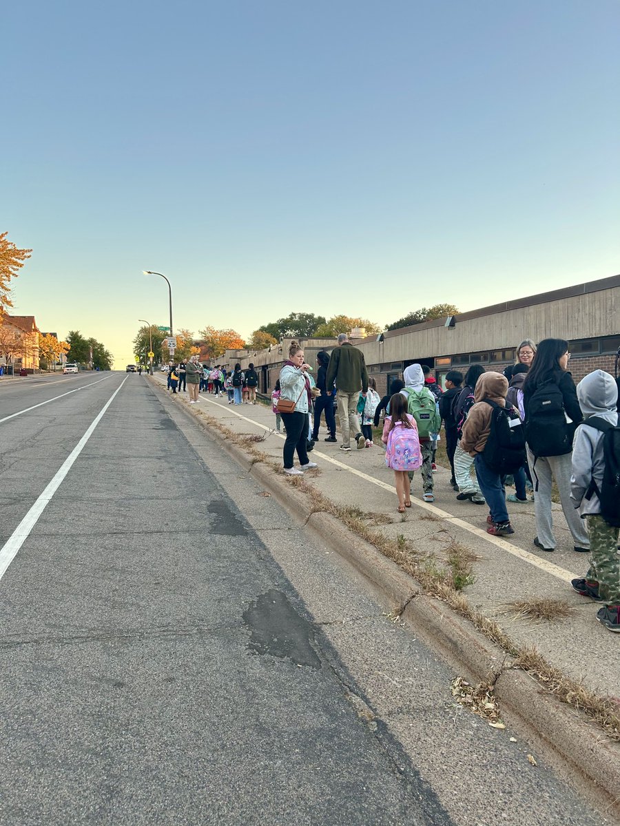 American Climate Corps (@climatecorpsus) on Twitter photo This morning, we joined <a href="/SPPS_News/">Saint Paul Public Schools</a> for National Bike, Walk and Roll to School Day🚶🏽♀️🧑🏿🦽🚴🏼♂️. We had so much fun helping students get to school, working in the school garden and learning more about low carbon transportation! This morning, we joined <a href="/SPPS_News/">Saint Paul Public Schools</a> for National Bike, Walk and Roll to School Day🚶🏽♀️🧑🏿🦽🚴🏼♂️. We had so much fun helping students get to school, working in the school garden and learning more about low carbon transportation!