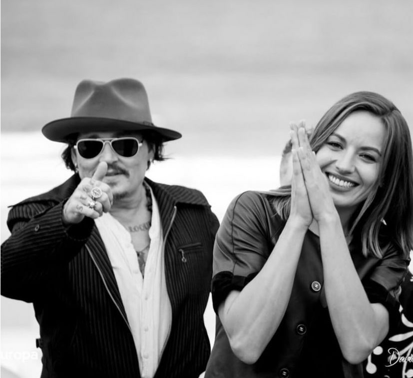 srod_es's tweet photo. "Haber sido guiada de una manera tan segura, apasionada y enriquecedora por esta leyenda absoluta siempre será inolvidable. Johnny es la definición de un verdadero artista y trabajar con él ha sido la experiencia más gratificante." 

📸 antonia.desplat IG https://t.co/q5BxGt7heF