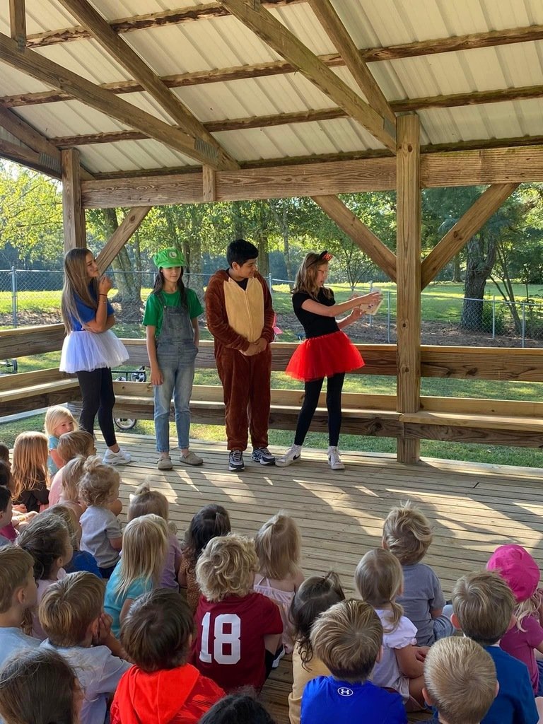 fvmschool's tweet photo. A few of our Aggie Ambassadors had the opportunity to read to the preschool students at Gaga's Early Years Preschool today! We are thankful for the opportunity to support and interact with future Aggies. https://t.co/i0gbM13wGL
