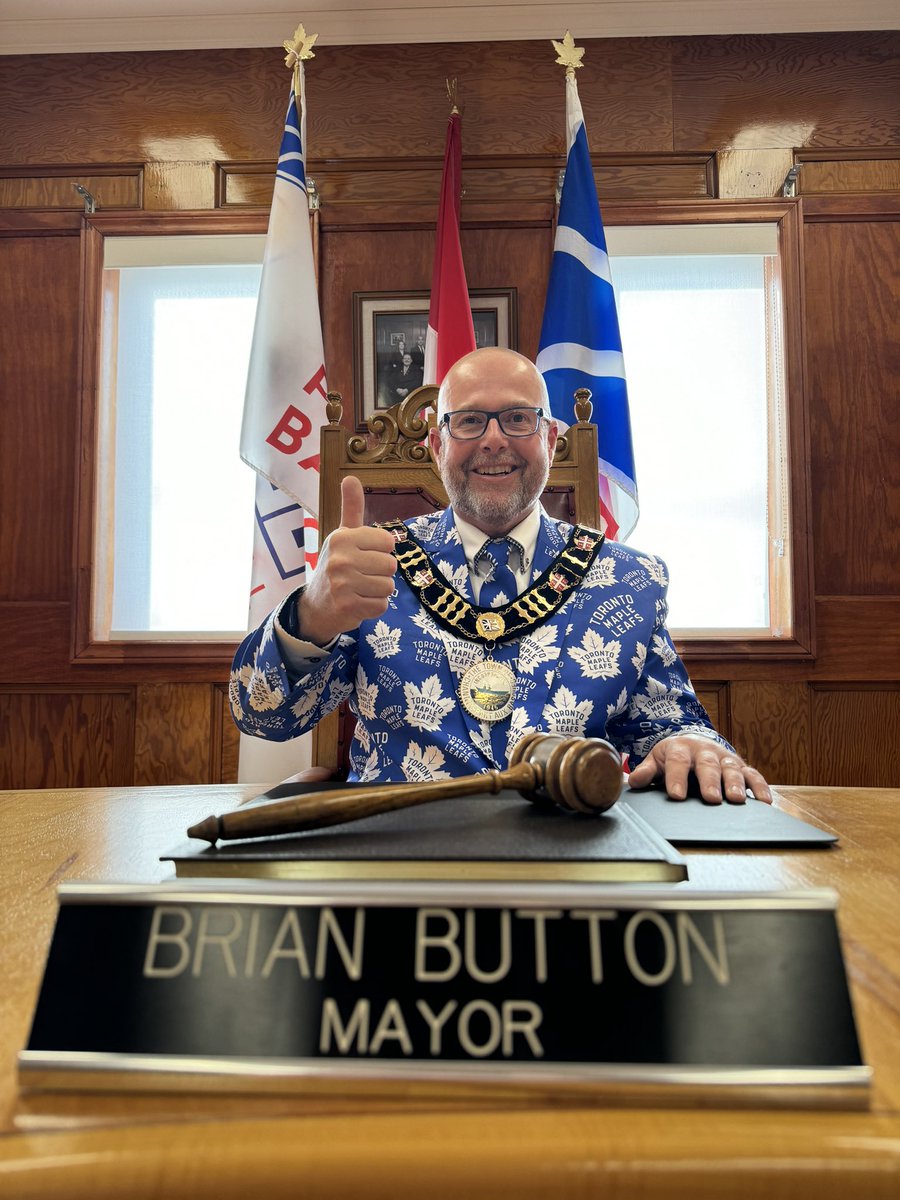 brianbutton28's tweet image. Time to officially get this hockey season going…Habs vs Leafs…Go Leafs Go! @Sportsnet @hockeynight @Ron_MacLean @DavidAmber @JenBotterill @KellyHrudey @FriedgeHNIC @MapleLeafs @brendanshanahan