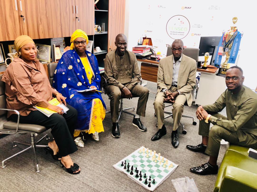 The Gift of Chess tweet media