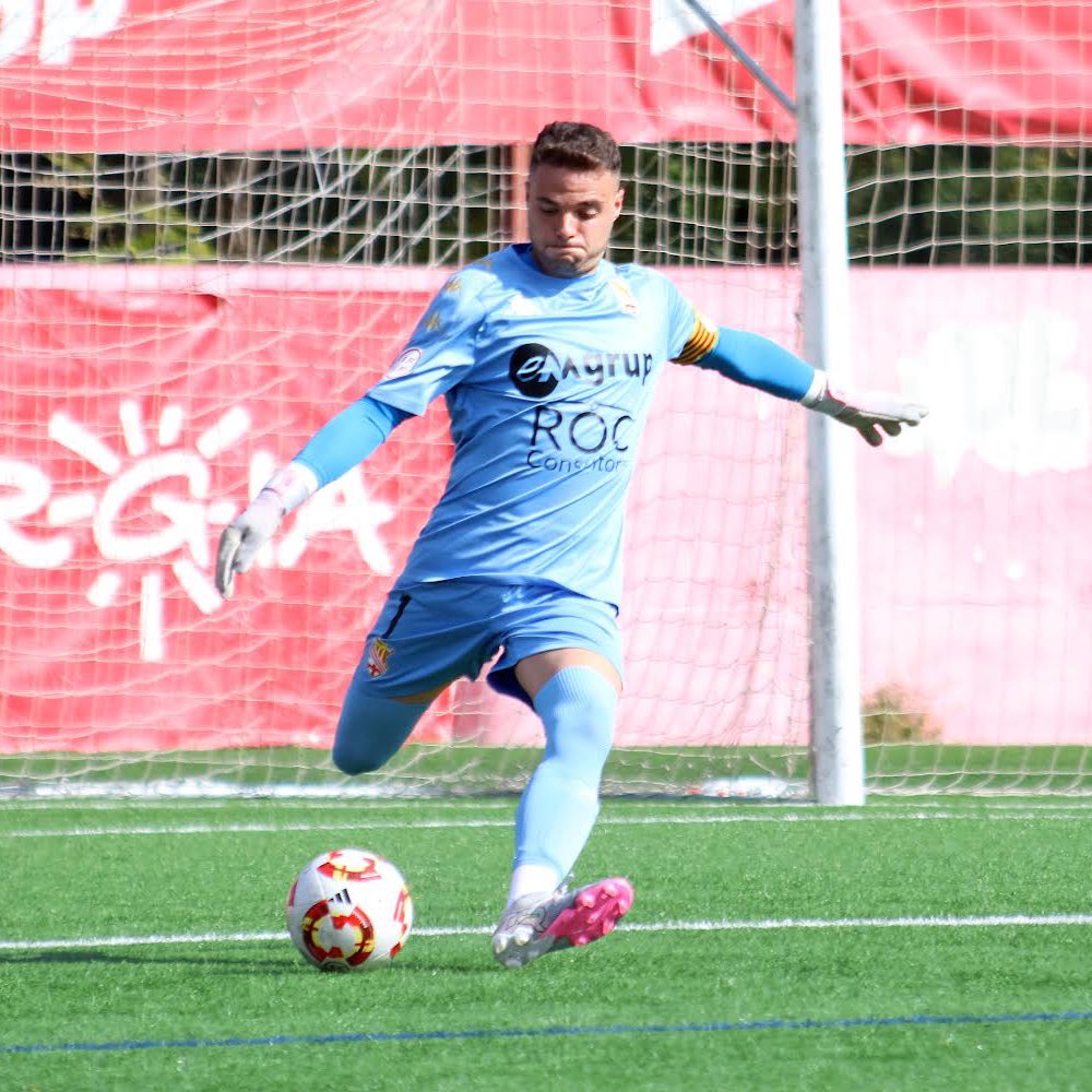 Cemanresa1906's tweet photo. 🔥🔥𝐑𝐞̀𝐜𝐨𝐫𝐝 𝐡𝐢𝐬𝐭𝐨̀𝐫𝐢𝐜🔥🔥

🔒El primer equip va mantenir la porteria d’Óscar Pulido a zero durant 4 partits i 51 minuts

🤯 Mai abans el Manresa arribat, en un inici de temporada, a tants minuts sense encaixar

#FemPinyaCEManresa https://t.co/cTI27t94pl