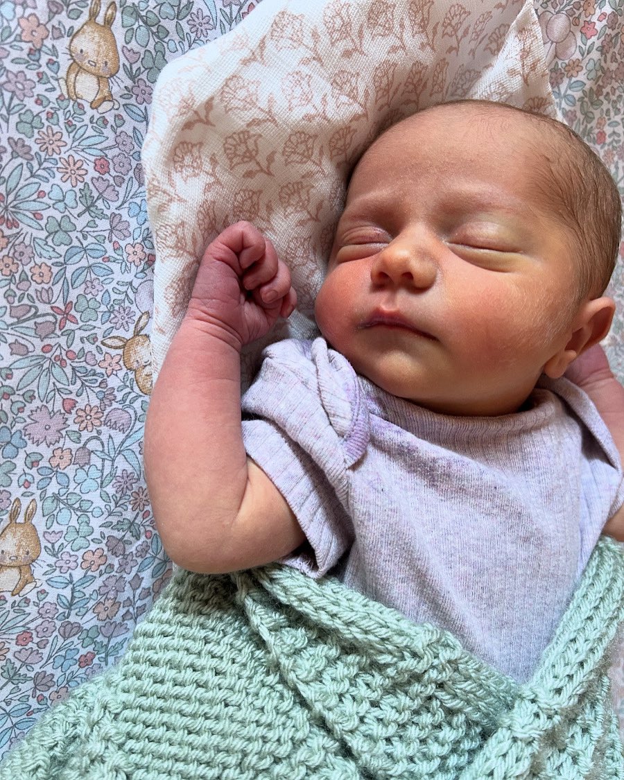 Hello everyone! 👋🏼 

Introducing our new arrival, who is now 5 weeks old and doing really really well 🥰

Baby Olivia | 31.08.24 | 6lb12oz  🩷

(More shop related updates to follow tomorrow)

Lots of love, 
Amy + Shirley x

#urmston #family #nextchapter