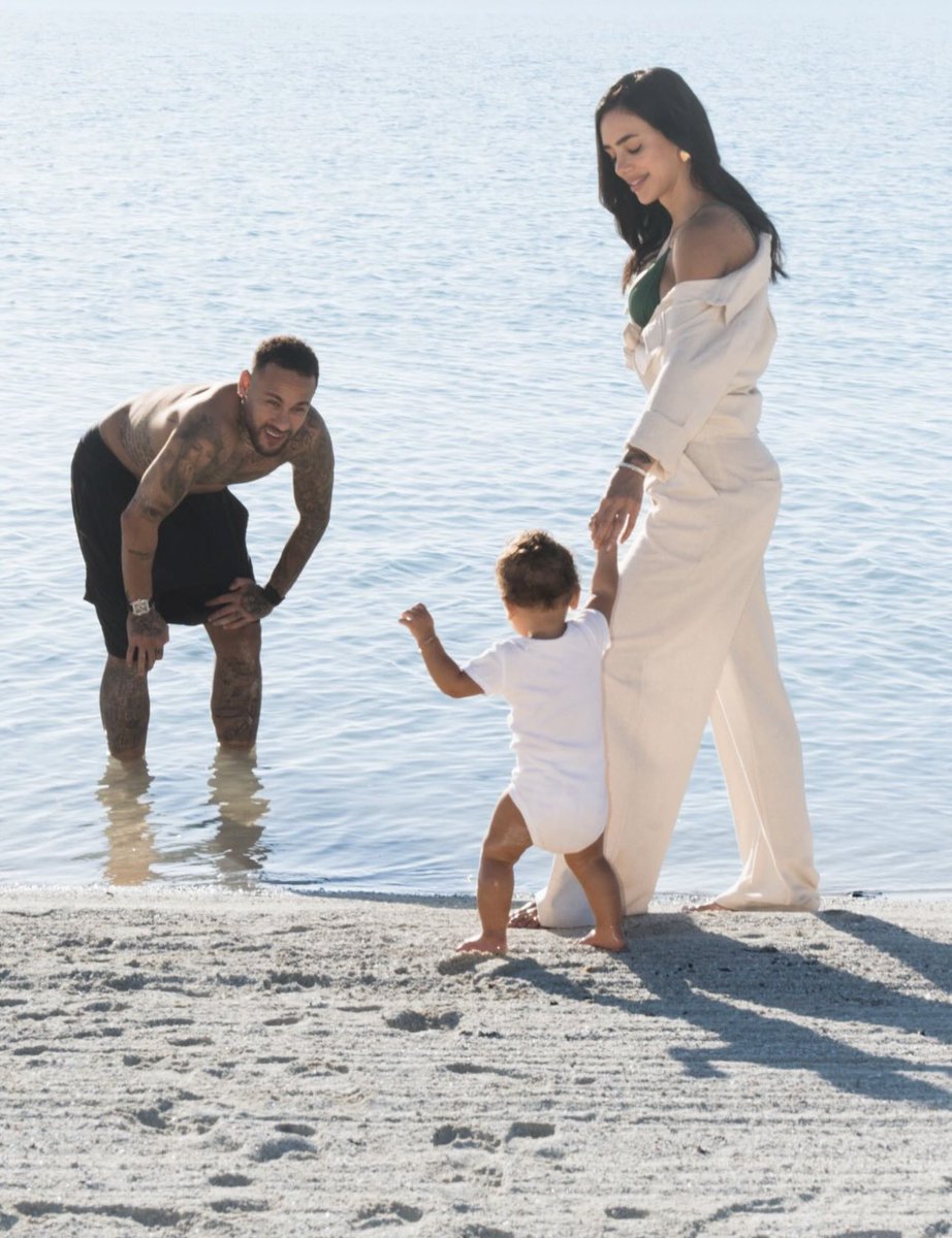 njdmarlon's tweet image. ❤️