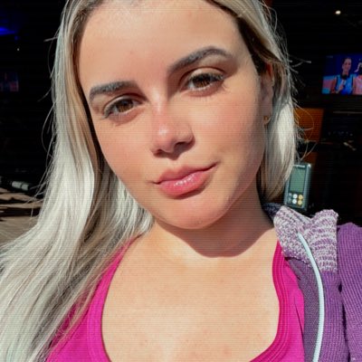 _imbeatriz's tweet photo. #NovaFotoDePerfil https://t.co/RbPXpFJU7W