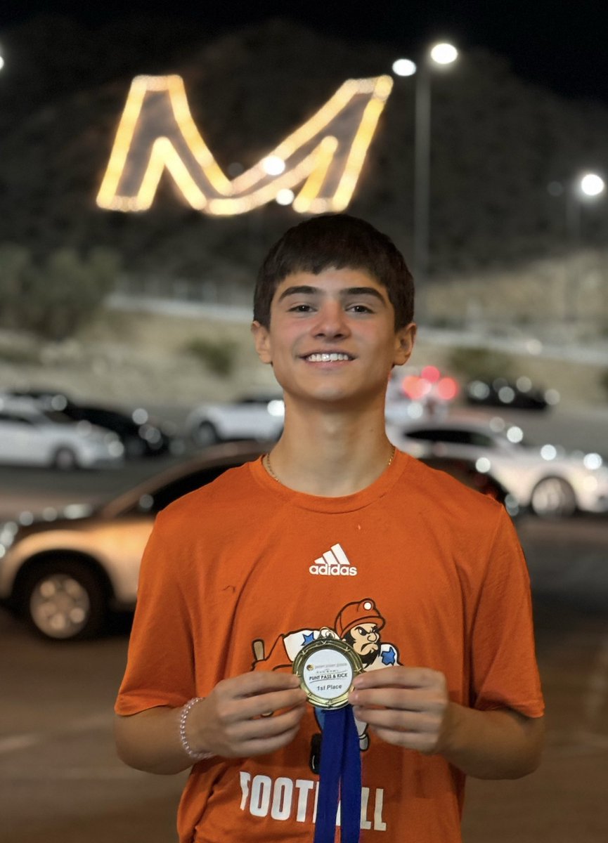 roxmel's tweet photo. So proud of Michael, not only for winning the competition but for his kind heart.  

He went out there to compete,  but the best prize was making new friends and acquaintances.  

Thank you @TonyTheTigerSB and @PeterPiperPizza https://t.co/vCg6p5kzVU