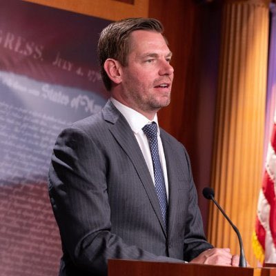 #DemsUnited #ProudBlue 
I agree with Eric Swalwell. This absolutely needs to happen!

“When we escape this Trump Hell, there needs to be a Presidential Crimes Commission. It should be made up of independent prosecutors who look at those who enabled a corrupt president” -