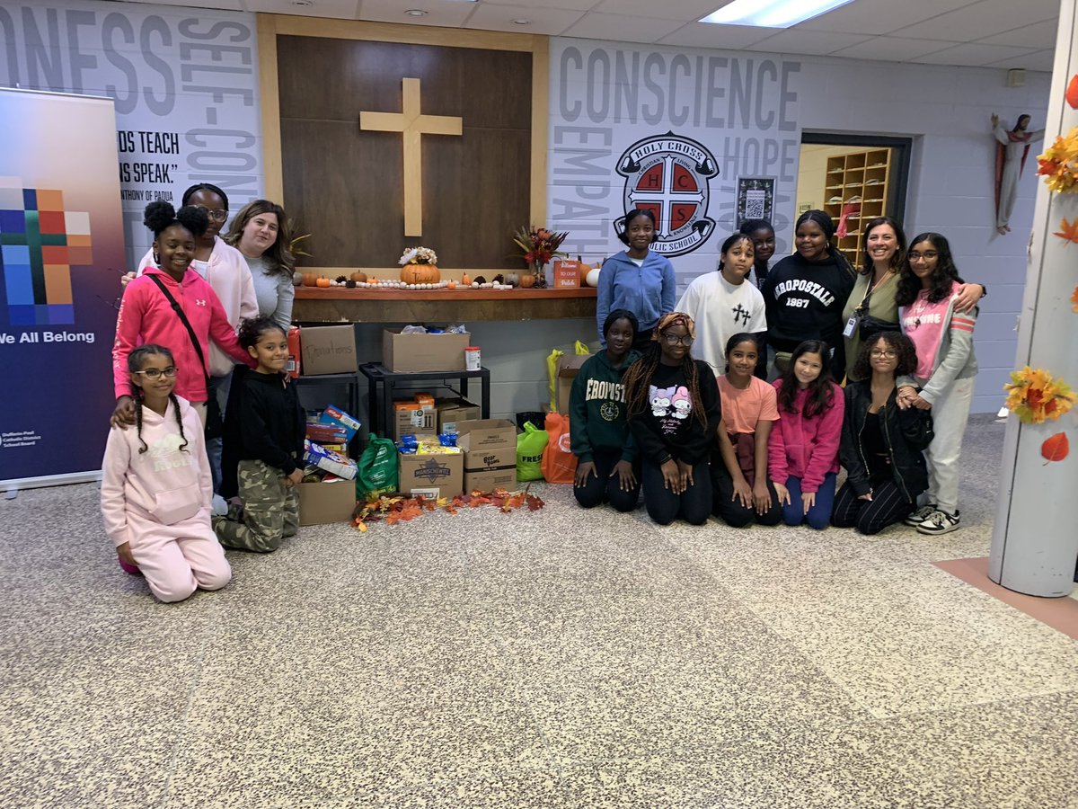 Packed and ready to go! Our Food for Thought food drive is complete. Thank you Arrows for your generous donations, and thank you Aviators for packing up all the food!
