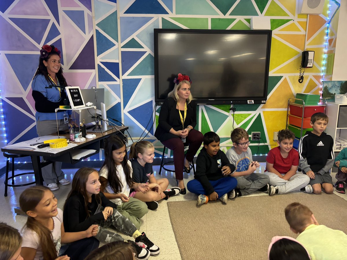 mrsrcarinoFS's tweet photo. Learning about Dia de los Muertos in this beautiful ENL/ Art collaboration. Students working on designing their own sugar skulls 💀🌼✨@ArtwithMrsPriv @ms_arudolph #wearewss #WeAreFranklinSquare https://t.co/5Nl8fRSDds