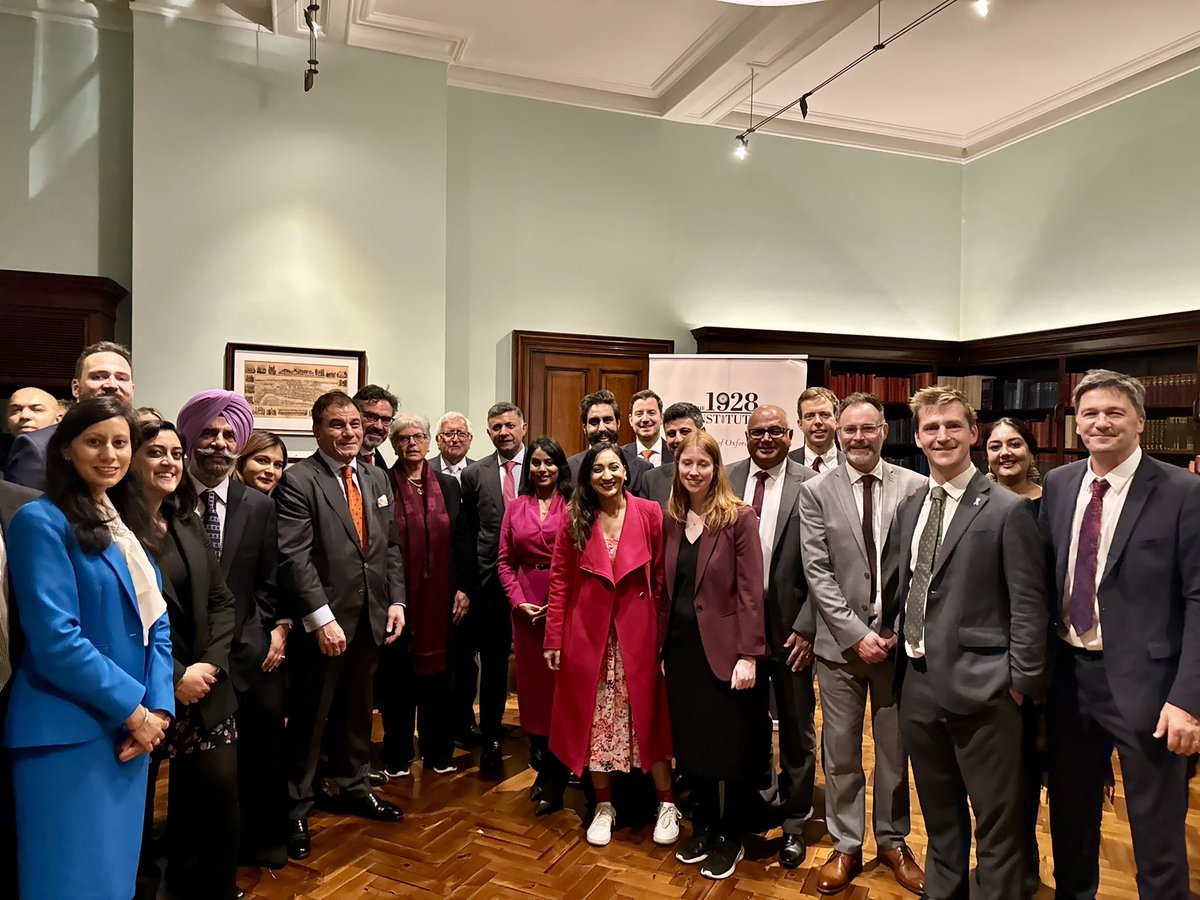 🇮🇳 Thank you <a href="/AppgIndia/">APPG India</a> for a great launch event &amp; Diwali celebration 

🇬🇧 Great to engage with <a href="/HCI_London/">India in the UK</a> &amp; Parliamentarians passionate about a strong UK - India relationship 🤝

🪔 In the spirit of Diwali, it was an evening of unity &amp; reflection on our shared values