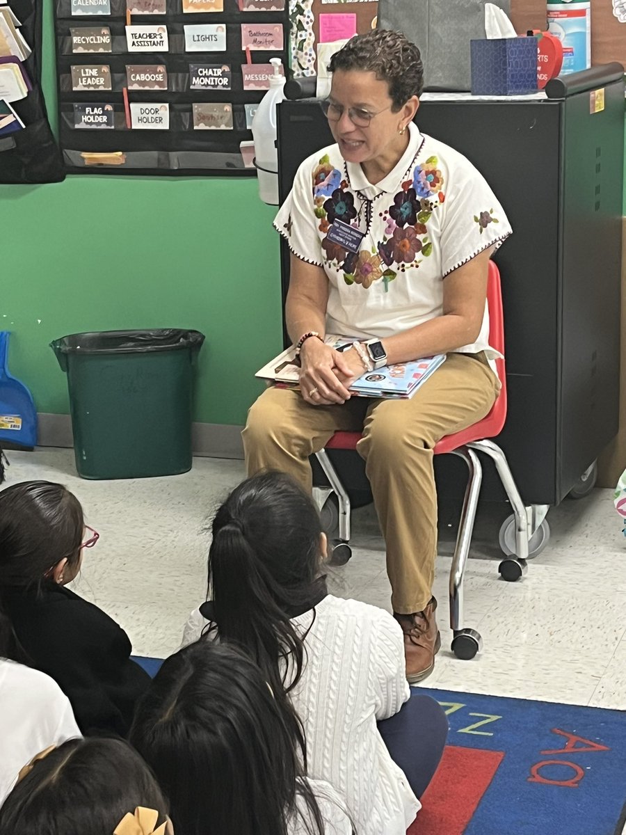 Mrs. Romashyn (@mrs_romashyn) on Twitter photo Leamos Juntos was a success thank you so much to our volunteers for making this a great event. <a href="/CathedralOfHope/">Cathedral Of Hope</a> <a href="/DISD_Libraries/">Dallas ISD Libraries</a> <a href="/DISDLibrarian/">Patricia Alvarado</a> Leamos Juntos was a success thank you so much to our volunteers for making this a great event. <a href="/CathedralOfHope/">Cathedral Of Hope</a> <a href="/DISD_Libraries/">Dallas ISD Libraries</a> <a href="/DISDLibrarian/">Patricia Alvarado</a>