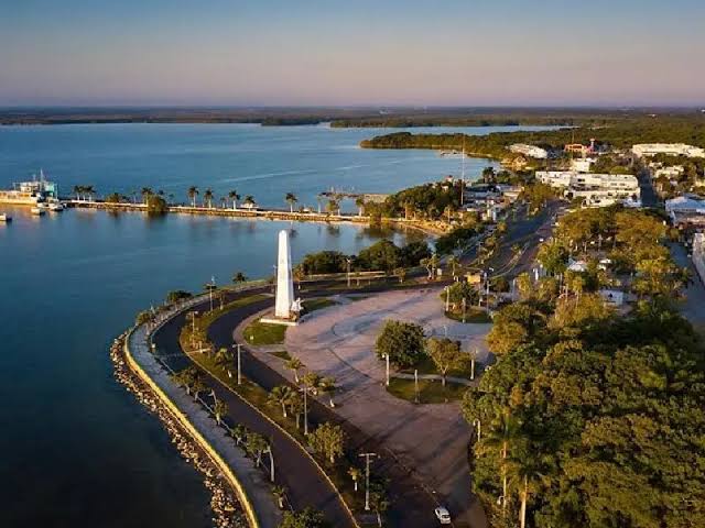 LABEP_SuresteMx's tweet photo. #Chetumal ciudad finalista entre 80 propuestas de organizaciones locales de la sociedad civil en #México para #MejoresCalles de @ITDPmx @CEMEXMx 
¡Enhorabuena a todos nuestros colaboradores!
#QuintanaRoo #Chetumal #México https://t.co/7CgdxxOdUn