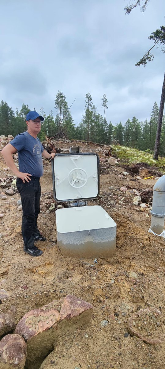 NuclearBunkers's tweet photo. #Tornado #Shelter #underground #Tampa #Sarasota  https://t.co/xA7QpmGNvE #Milton #Florida #USA #PalmBay #Orlando Starting at $45k https://t.co/HfSdeKPc9a