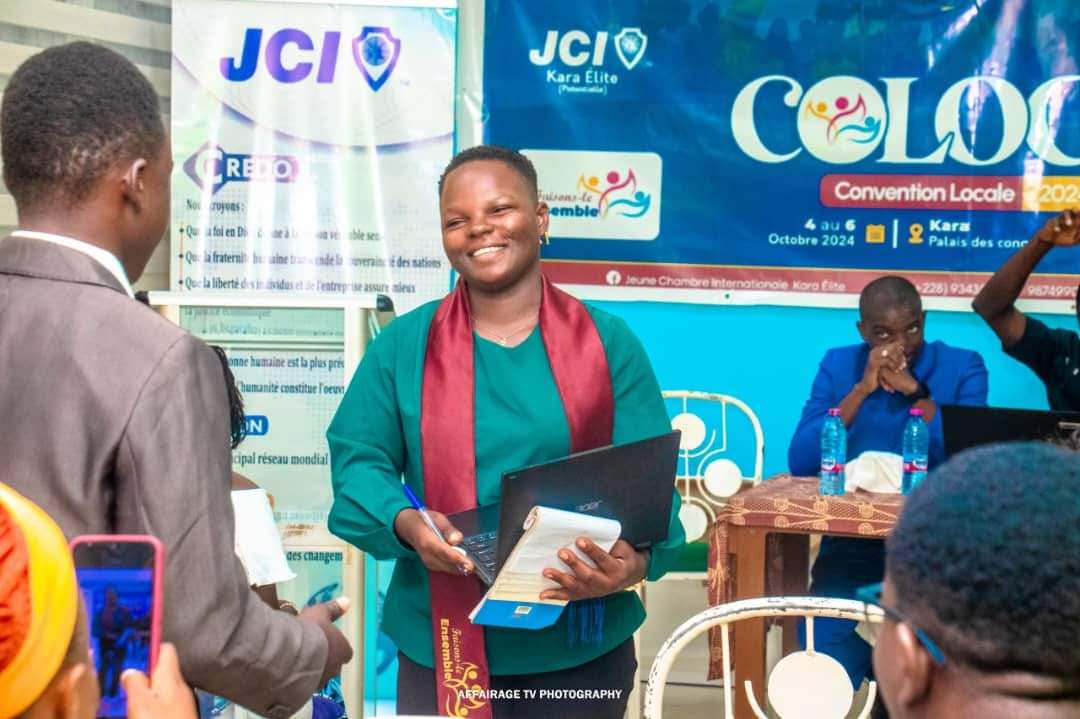 Félicitations! Audillon Bokonam  est élu Vice Présidente développement Communautaire et affaires de la jeune chambre internationale Kara Elite ( JCI-KE) 2025. Elle eut le premier prix de  l'édition 2024 des Ambassadeurs Intergénérationnels pour la Durabilité Environnementale.