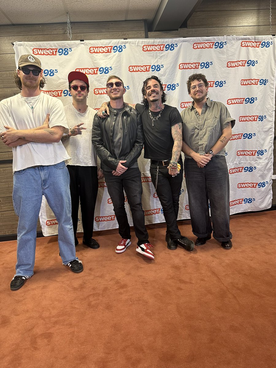 Sweet985's tweet photo. Had the best time with @lovelytheband @MODSUN in the listener lounge! Can’t wait to see them tonight at The Slowdown! #omaha https://t.co/O1gD4BCvBE