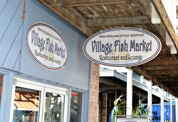 DelValFoodScene's tweet photo. Praying for the @RealPureFlorida area as #HurricaneMilton bears down tonight. We visited 8 years ago and fell in love! Hang in there, Florida. 🙏 https://t.co/RZG0UQRdpU https://t.co/bP5KYJH4nl