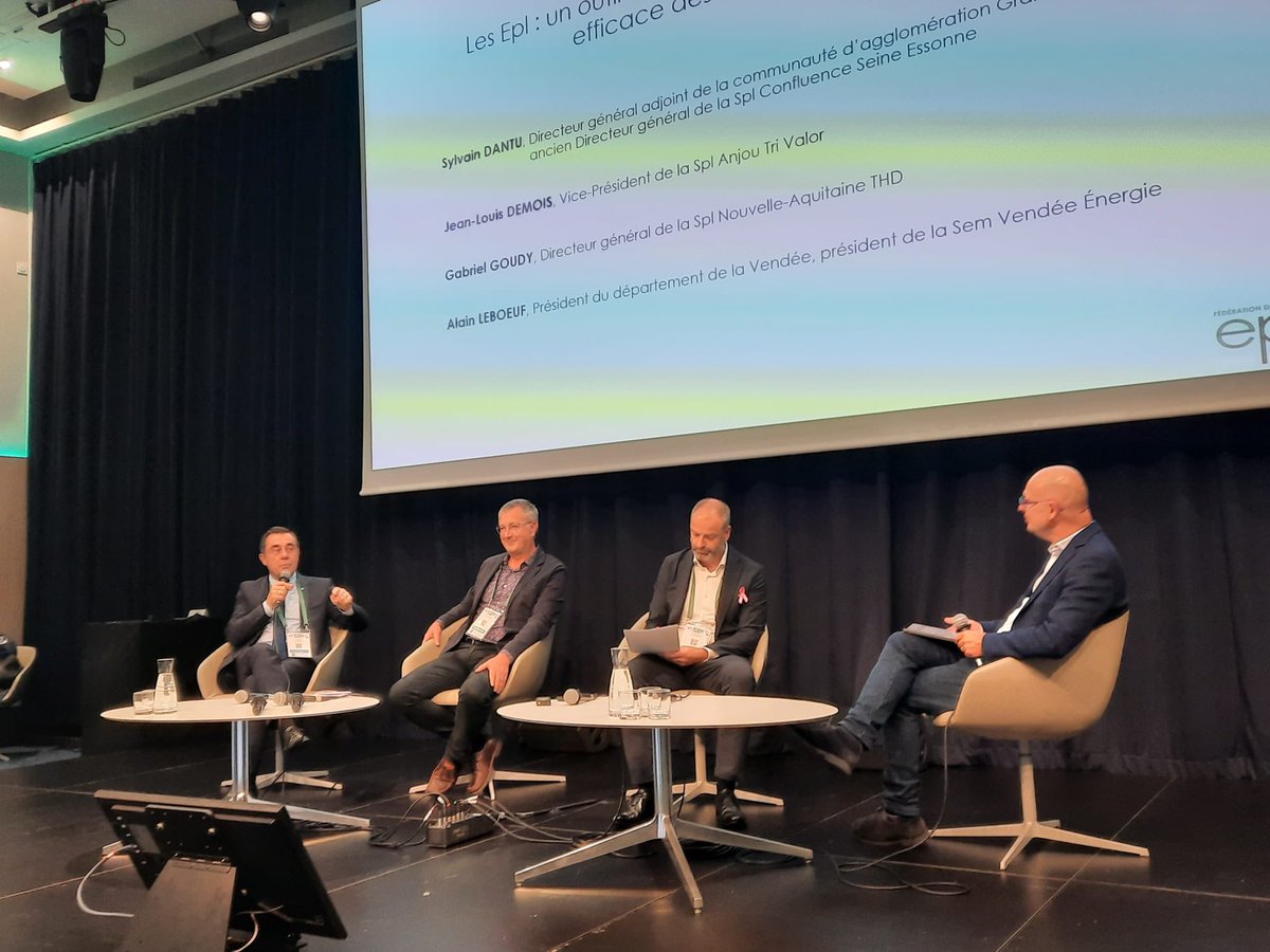 a_leboeuf's tweet photo. Je suis heureux d'être intervenu au Congrès de la @FedEpl aujourd'hui pour dire à quel point ces outils sont essentiels pour faire des projets de transition des projets de territoire. Pour passer de l'acceptabilité de la transition à sa désirabilité.
#CongrèsFedEpl2024 #agirlocal https://t.co/oZ9AsnSCta