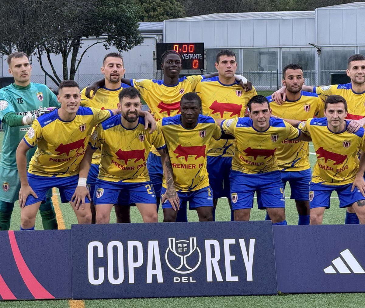 El Ontiñena, que hace cinco años estaba en Segunda Regional, será uno de los siete representantes aragoneses en el bombo de mañana.

👉🏻 Real Zaragoza, SD Huesca, Utebo FC, UD Barbastro, SD Ejea, CD Cuarte y Ontiñena CF.

#CopadelRey