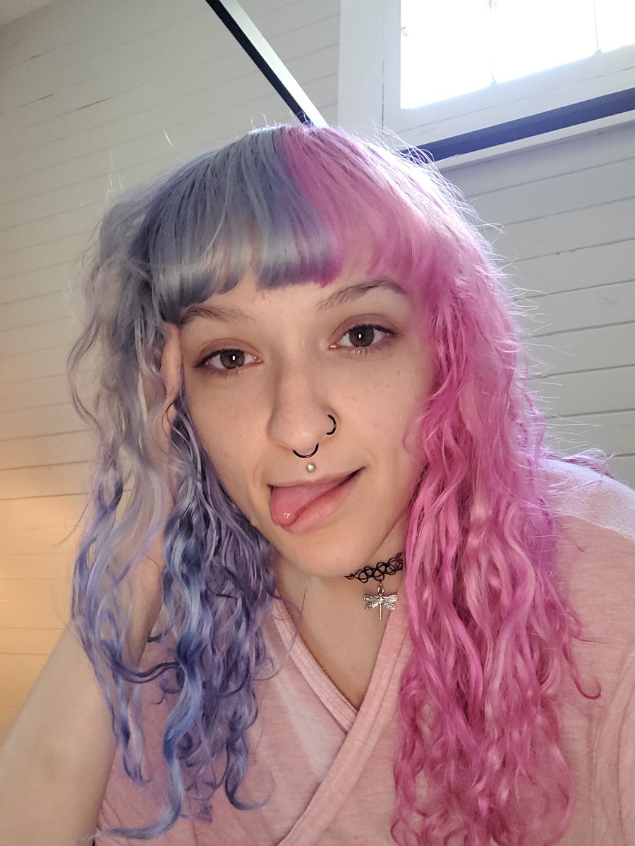 kittyvelli's tweet photo. hello internet.

been a minute. https://t.co/UpfdR0WJXU