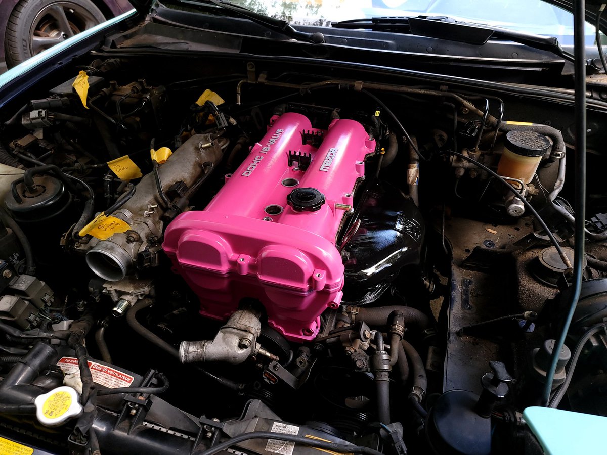 Bat_Bites's tweet photo. Naughty miats loose functioning engine privileges
So pleased with how the the paint job for the valve cover turned out though 😩🤌 https://t.co/gAdN2xeP2F