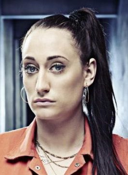 Is anyone getting Kelly from Misfits vibes from Hannah? I think it’s the nose #MAFSUK