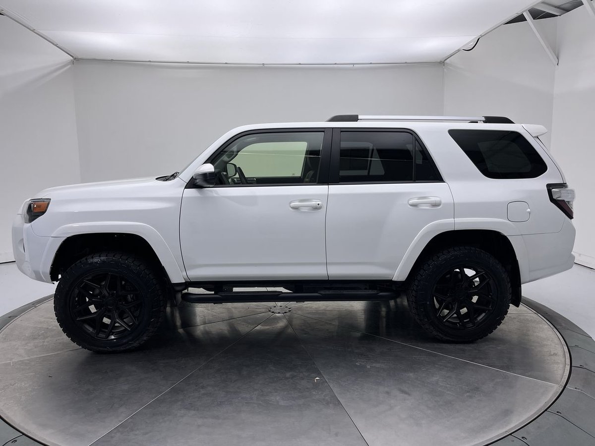 CarSmartnet's tweet photo. 👻 Spooktacular savings are here! 🎃

Run on over to CarSmart and drive home in this *Certified* pre-owned 2021 #Toyota #4Runner SR5 Premium V6 4WD Lifted!
🔹Stock #: 102733 🔹Mileage: 72,947
🏆 CarFax 1-Owner

Your dream car awaits! 
👉 Check it out on... https://t.co/5GW39XIJLZ https://t.co/9Q8aNfn0EF