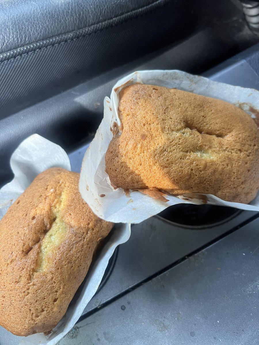 I got some banana bread at fucking work today dude.. HELL YEAH DUDE