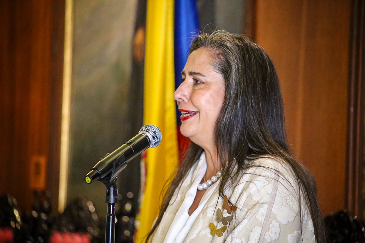 El Colegio Elector ha elegido a Ana Isabel Gómez Córdoba como nueva rectora de la Universidad del Rosario para el periodo 2024-2026, por primera vez una mujer asumirá el liderazgo de la Universidad a partir del 24 de octubre. "Es una inmensa responsabilidad, más aún cuando por