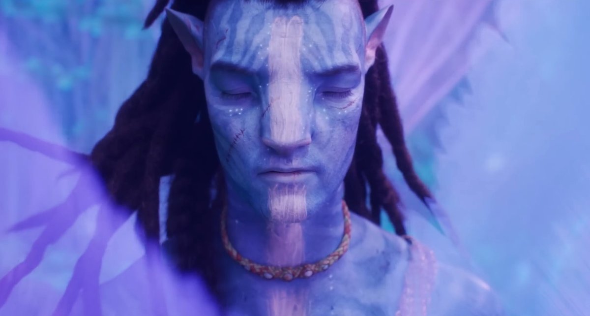 JackOCine's tweet photo. James Cameron quitte la jungle du premier film, non sans l'avoir remis à jour avec ses technologies de pointe, puis fait trempette. C'est là que cette suite prend son sens, son ampleur, et que la magie opère. #AvatarLaVoieDeLEau fête ses 2 ans. https://t.co/efuHxXIqAX