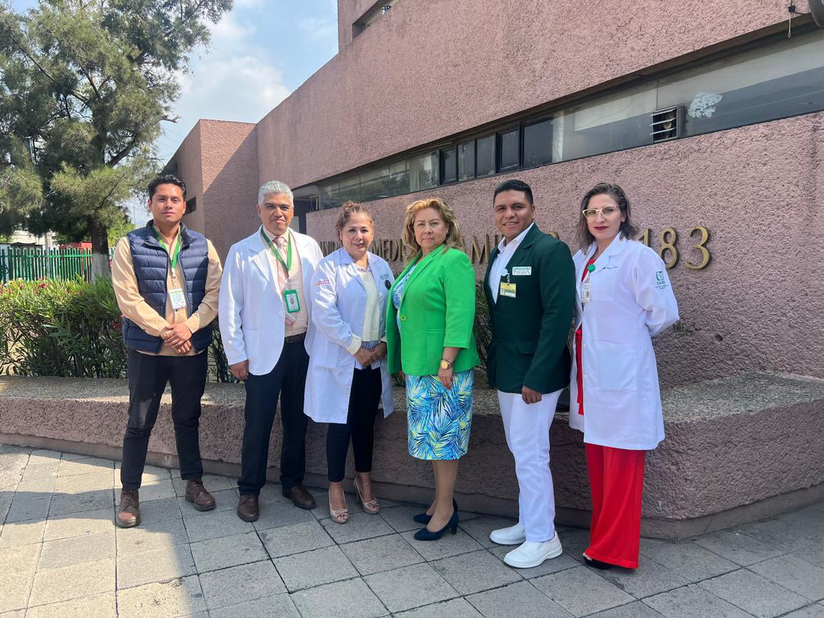 IMSSedomexote's tweet photo. El personal de #IMSSEdomexOte se viste de verde 💚 para concientizar y reforzar la cultura de Integridad, así como la Transparencia y el Compromiso Ético en todos los servicios y acciones. #IntegridadIMSS 🦅 https://t.co/VnpiYkkQFG