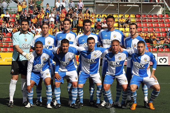 CESabadell's tweet photo. 🔙 𝐿𝑎 𝑑𝑎𝑟𝑟𝑒𝑟𝑎 𝑣𝑖𝑠𝑖𝑡𝑎 𝑎 𝑙𝑎 𝑈𝐸 𝑆𝑎𝑛𝑡 𝐴𝑛𝑑𝑟𝑒𝑢...

🤔 Us sona algun dels de la foto?

#AMQM https://t.co/8g4s6mj9Tq