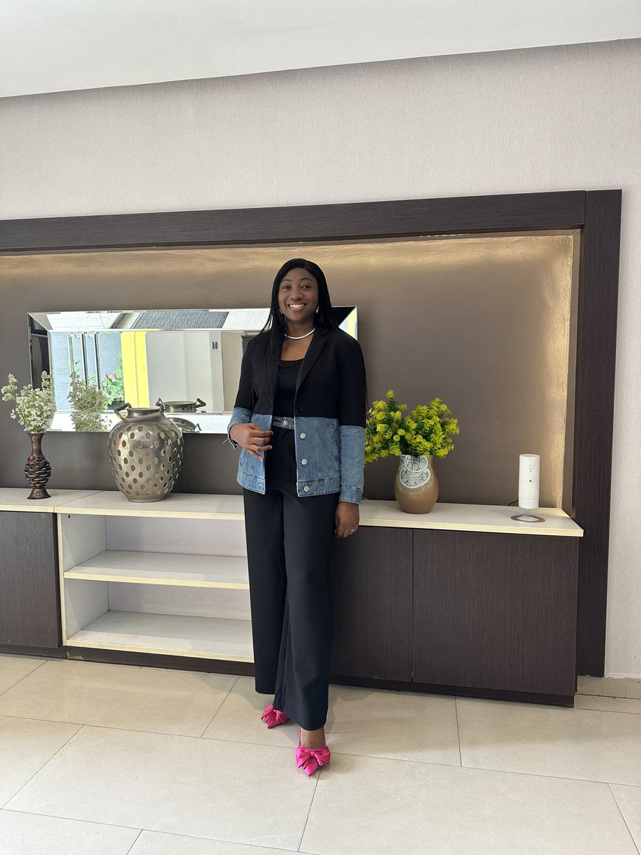 TobiOtokiti's tweet photo. A day well spent at @moonshotbytc today.. Lovely connecting with friends and colleagues.. 

A huge well done to the @TechCabal team 👏

See you all at Day 2, tomorrow 🎉

#BuildingForTheWorld #ProductManagement https://t.co/zVmoRKQ25I